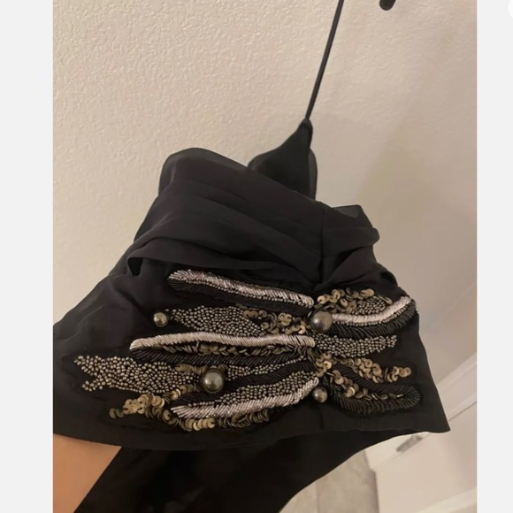 CASTLE STARR Y2K Black 100% Silk Gold/Silver Beaded One Shoulder Top Siz… - Picture 3 of 8